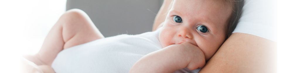 Кашлица при бебе – как да я спрем?